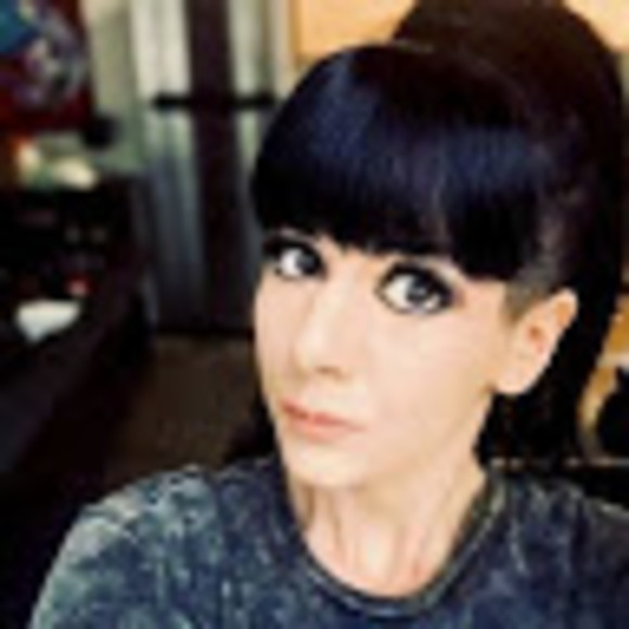 Meet your Posher, Luna - Picture 1 of 1